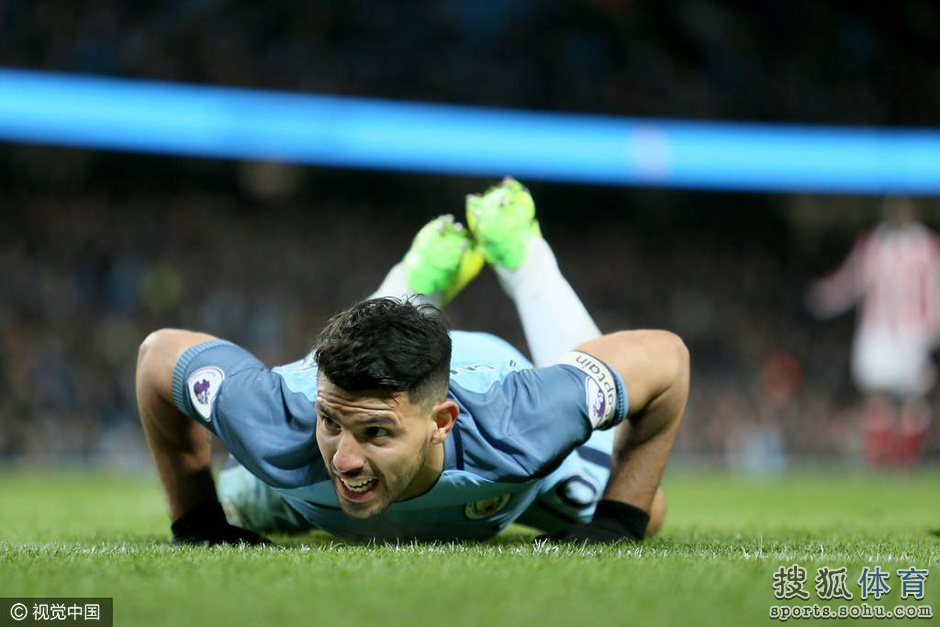 开云体育下载-俄罗斯篮球运动员因伤退赛，憾失机会